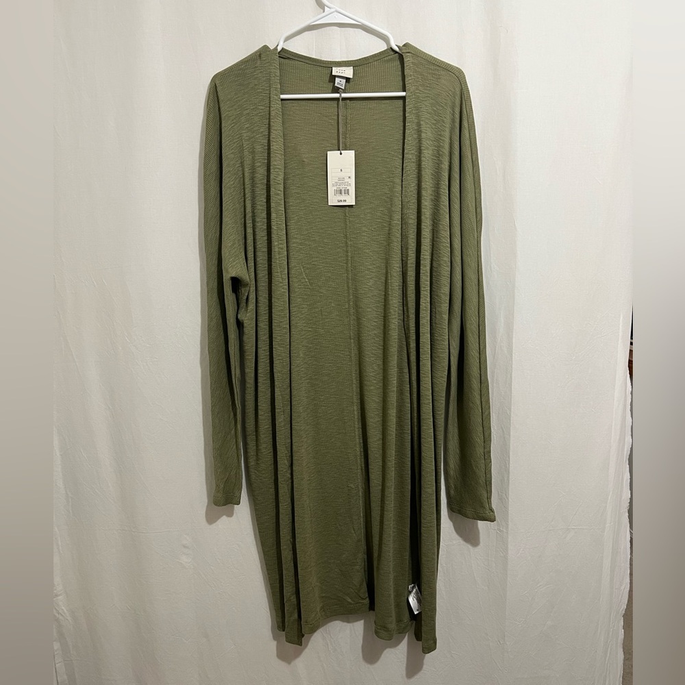 A new day size small color Olive